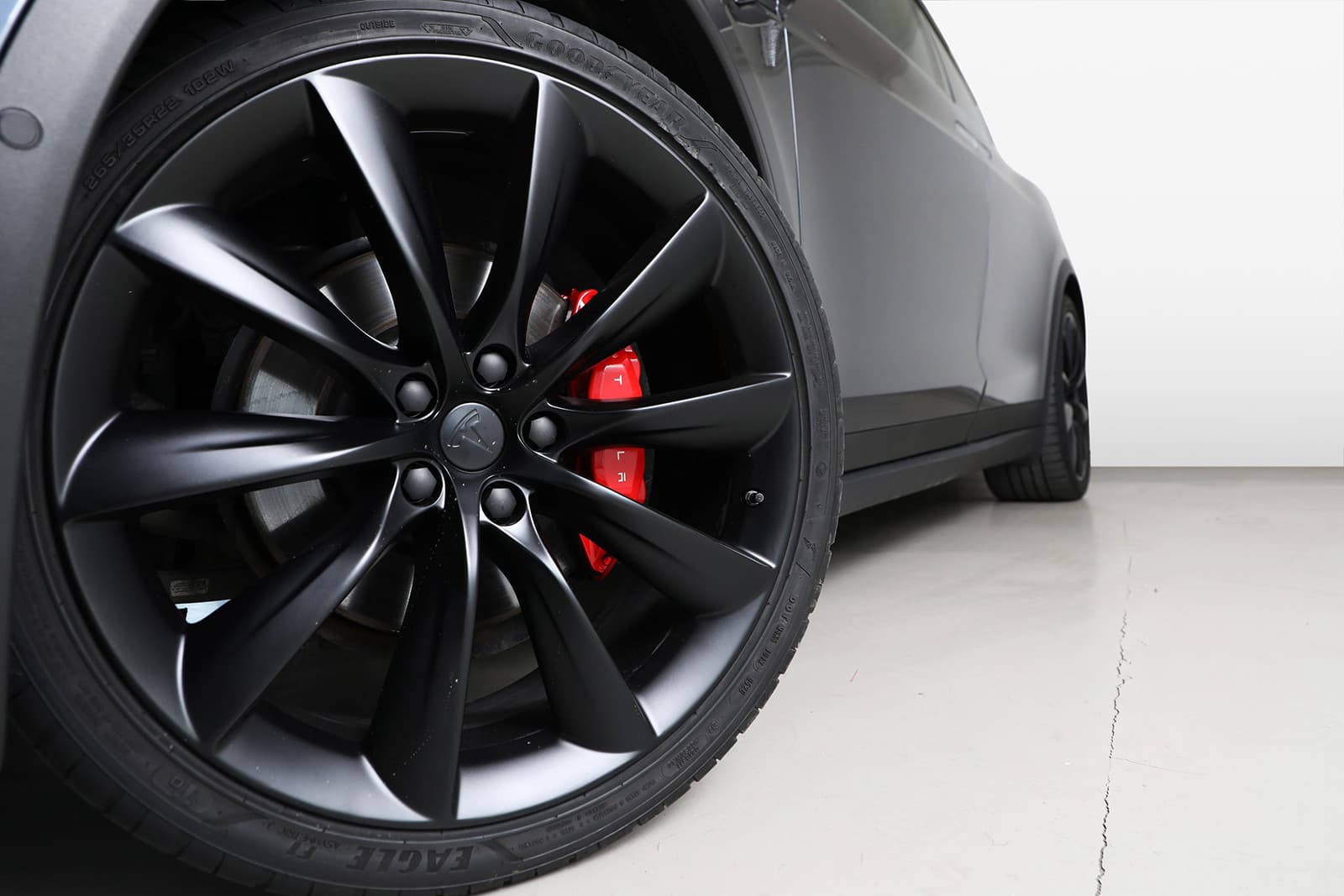 Car Image 15