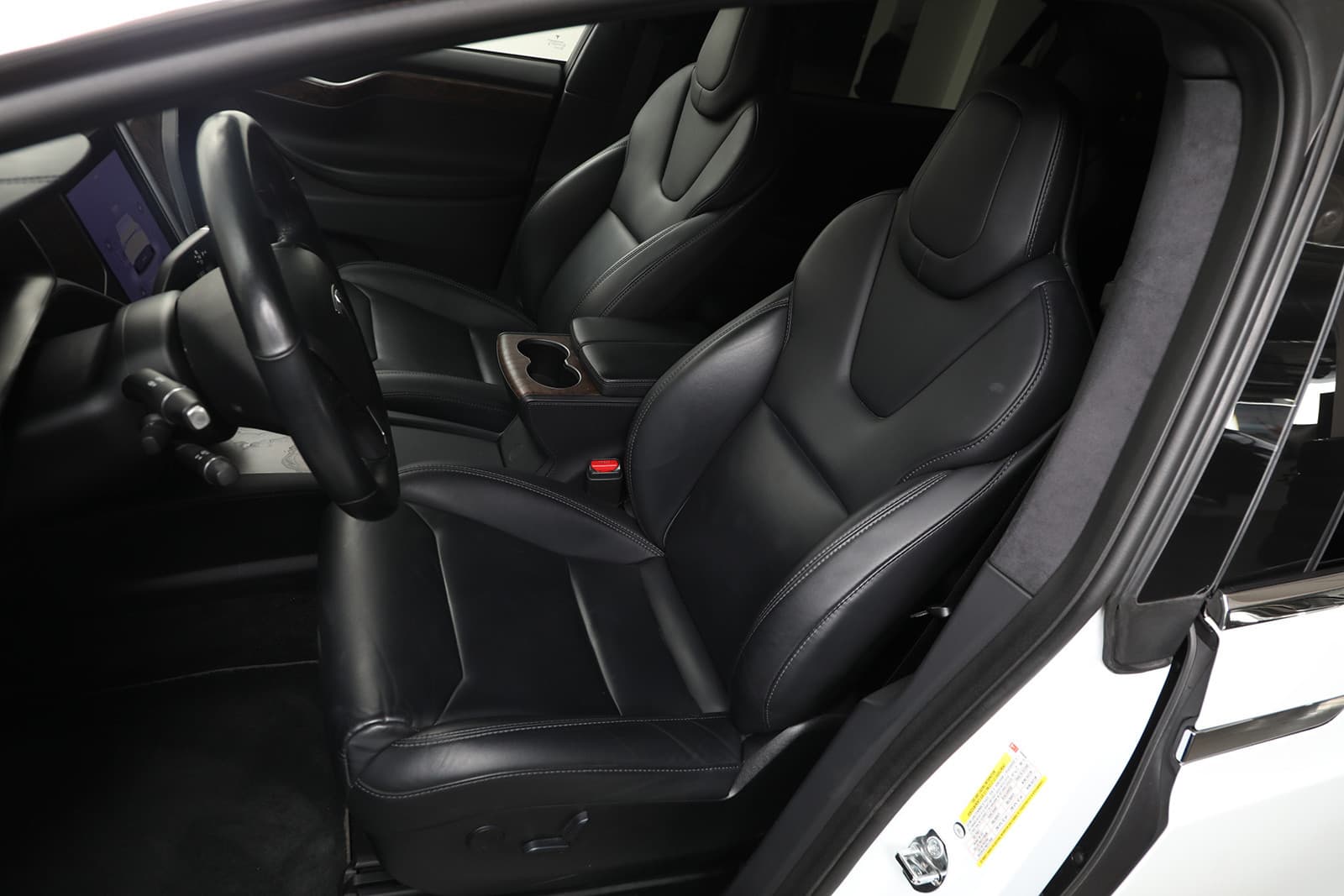 Car Image 9