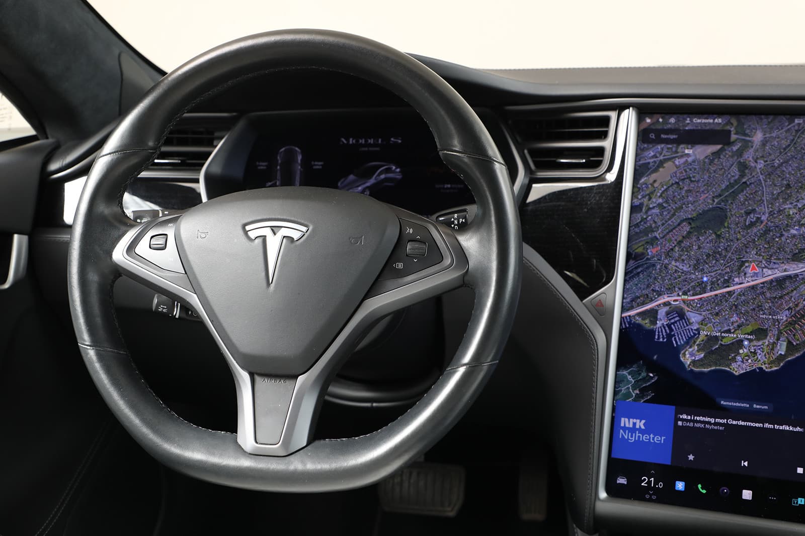 Car Image 17