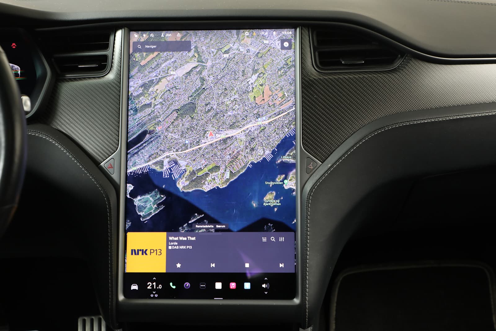 Car Image 18