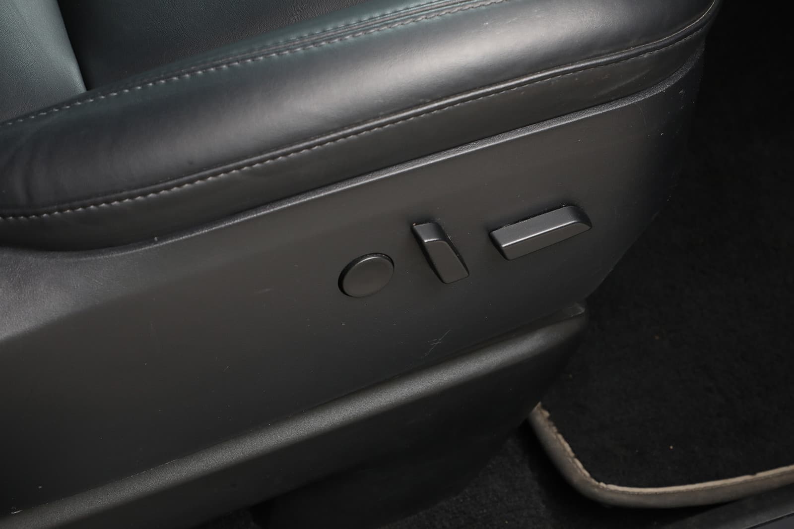 Car Image 27