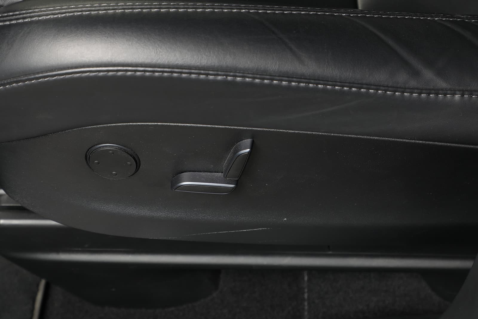 Car Image 25