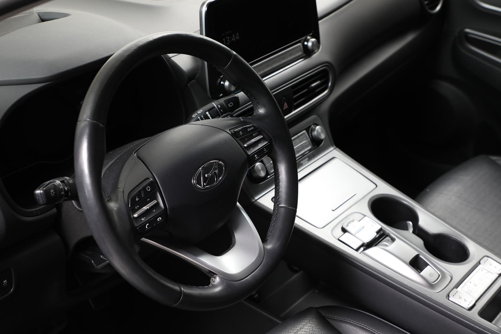 Car Image 9