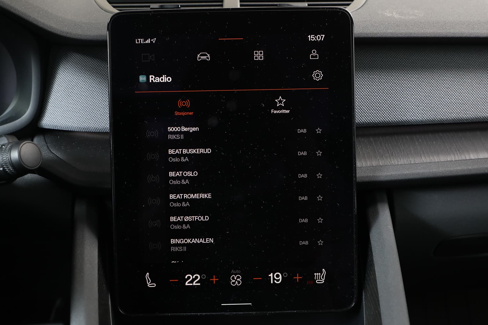 Car Image 19