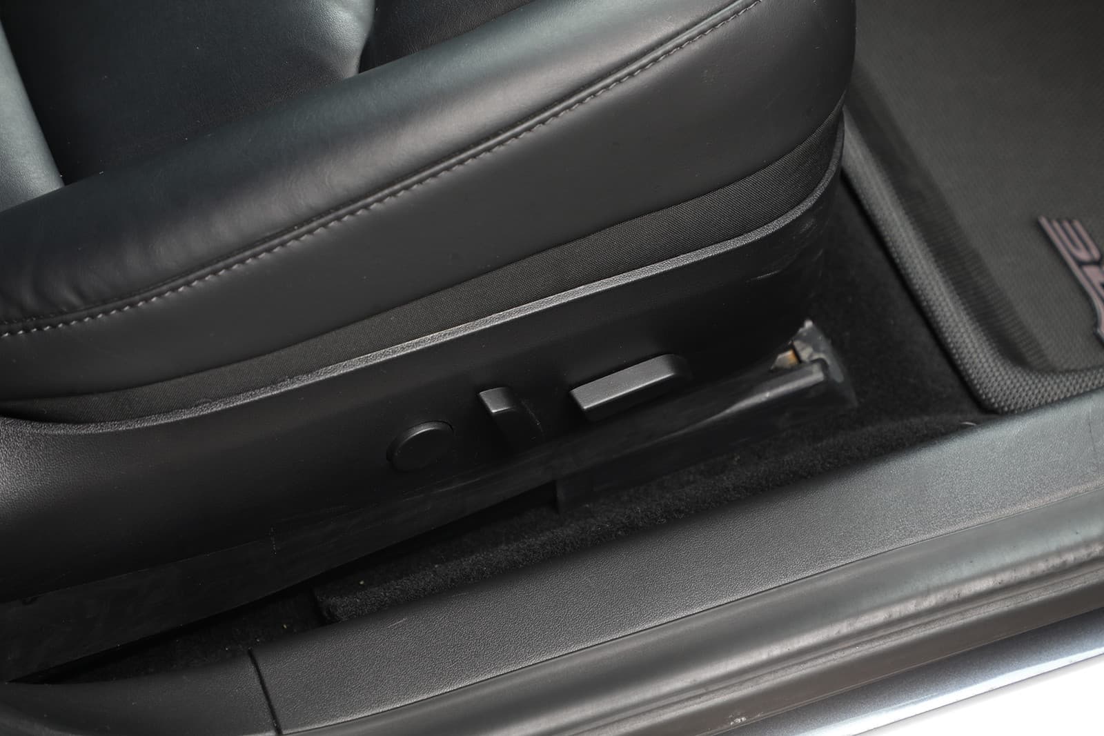 Car Image 27