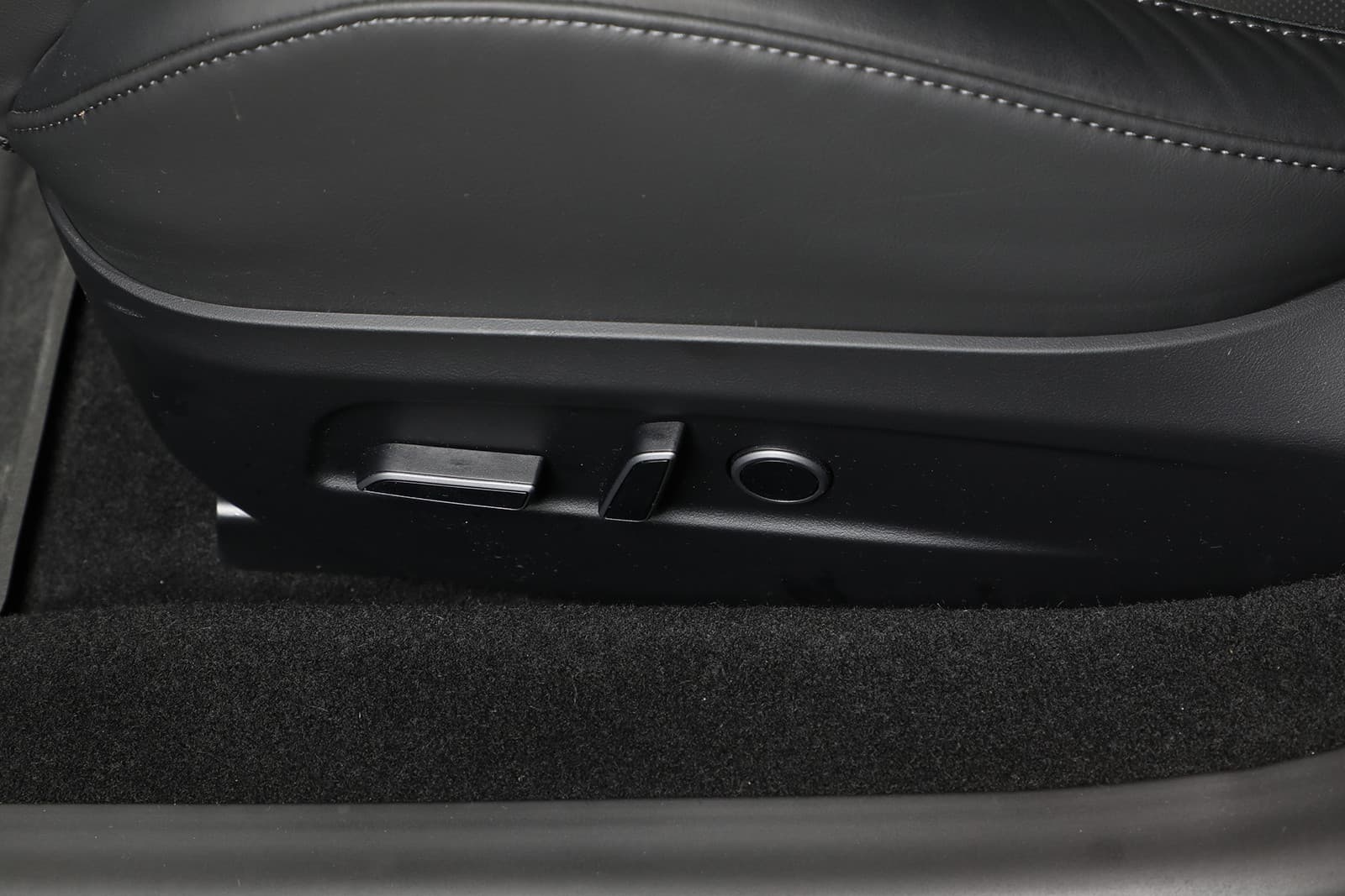 Car Image 29
