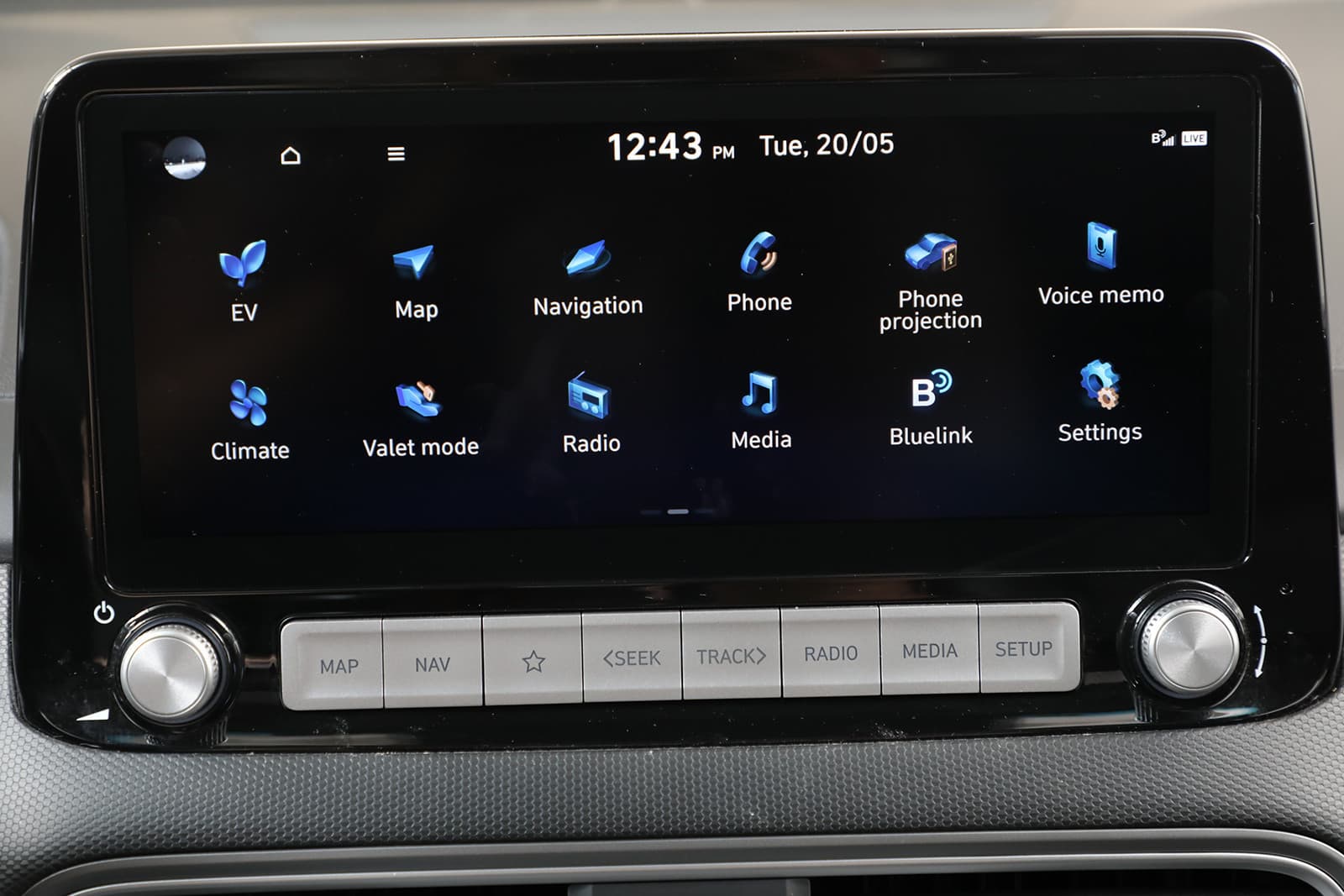 Car Image 18