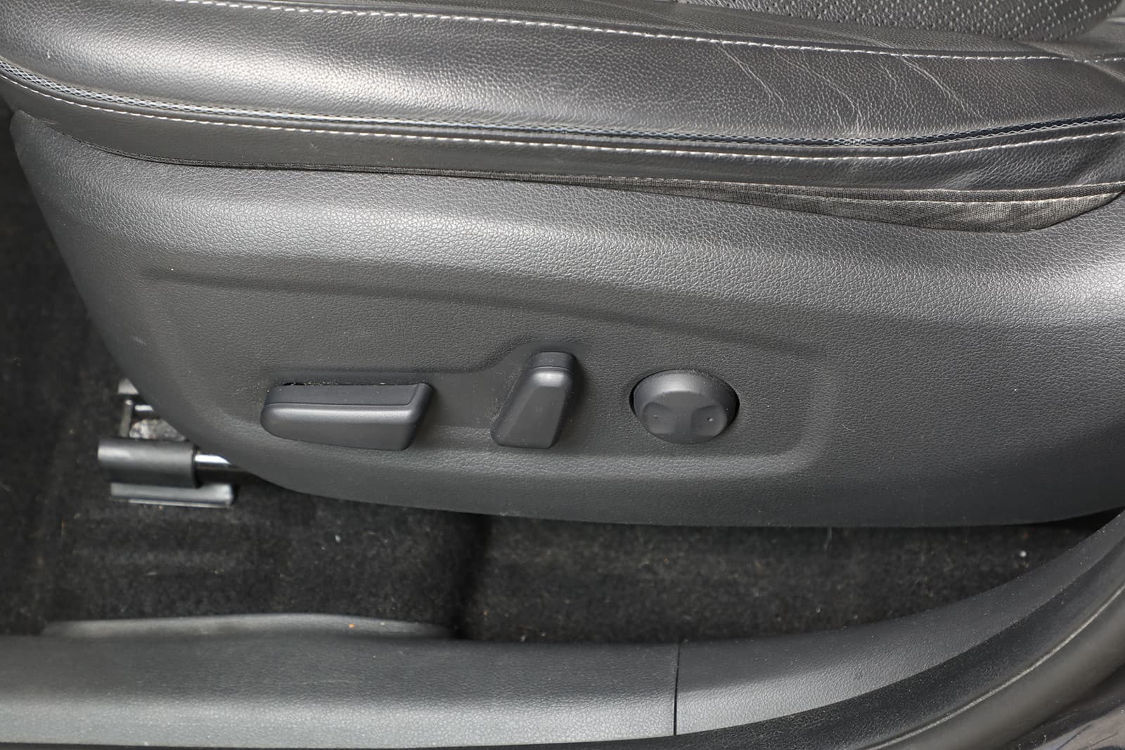 Car Image 23