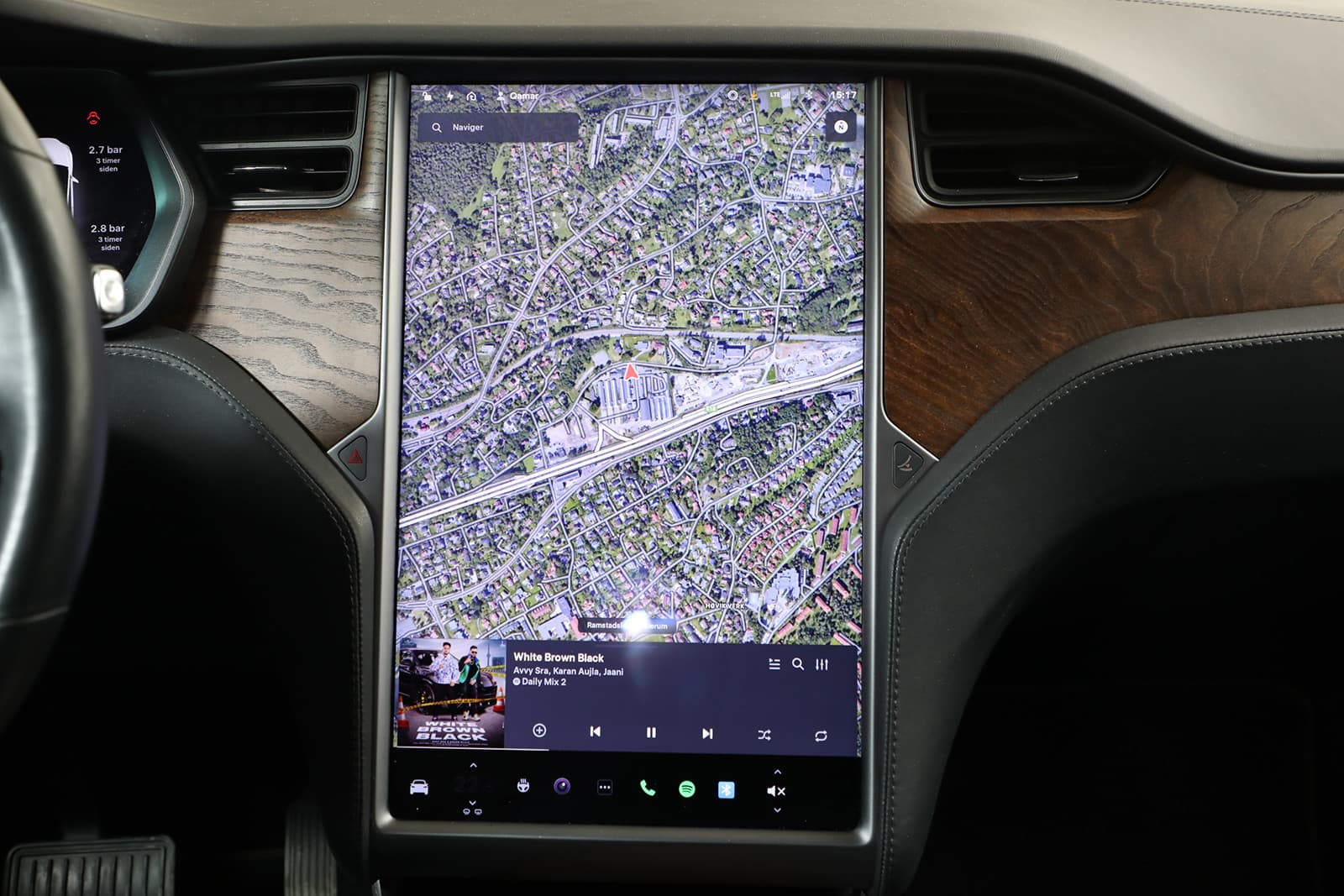 Car Image 18