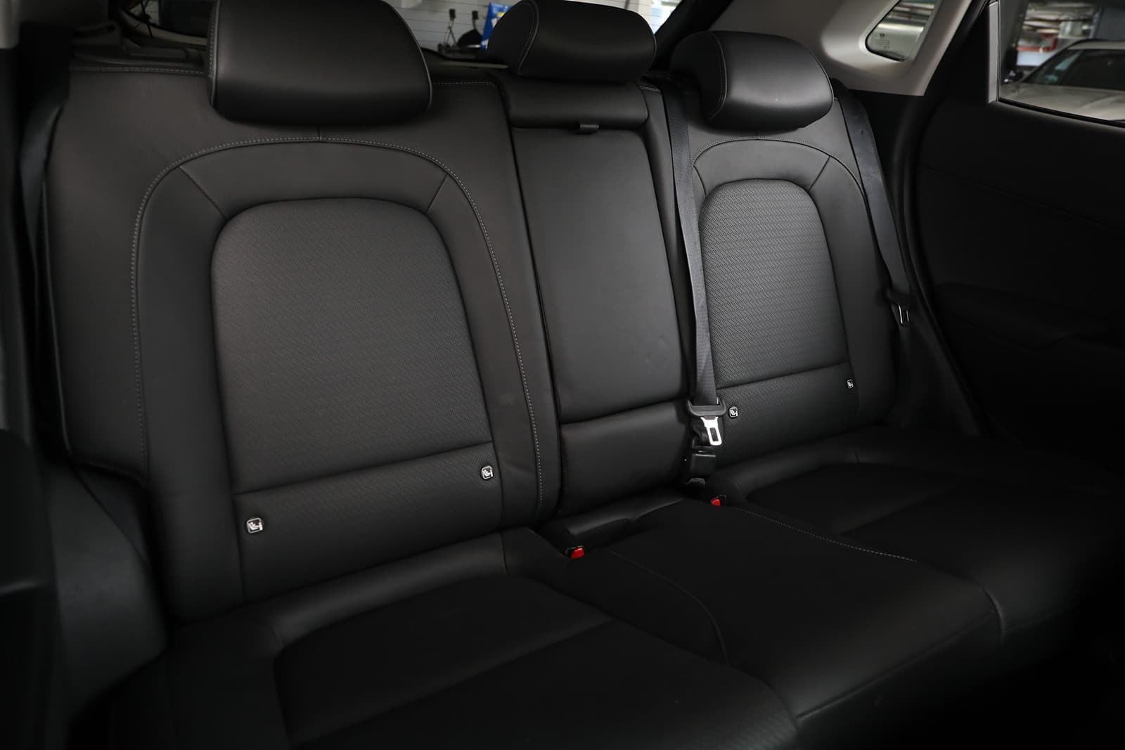 Car Image 11