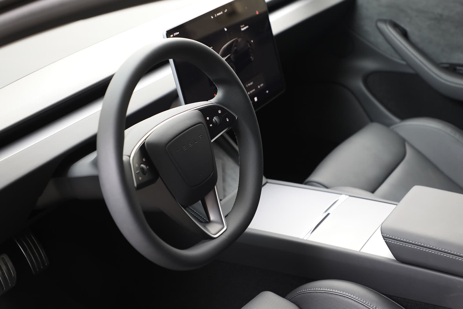 Car Image 8