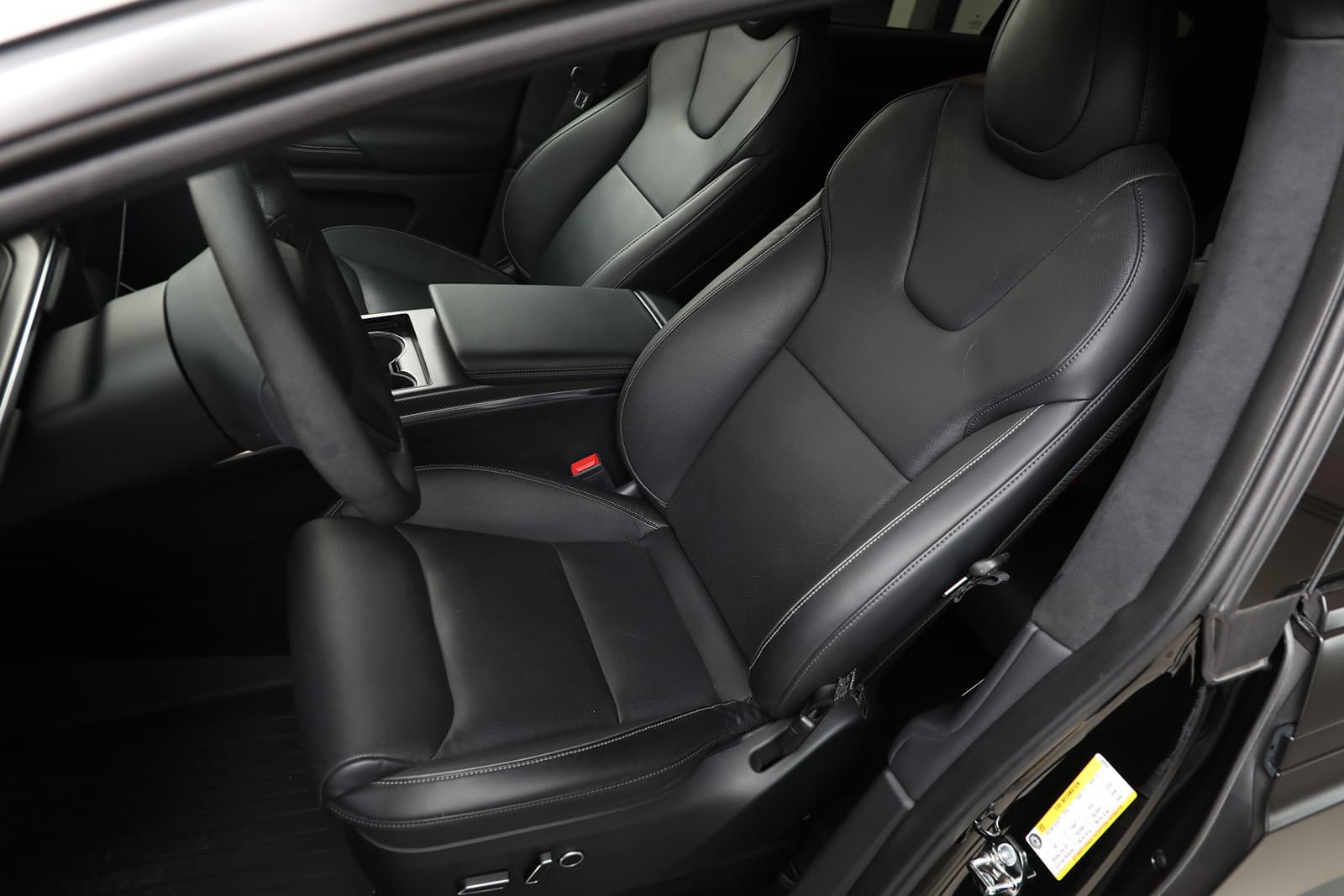 Car Image 9