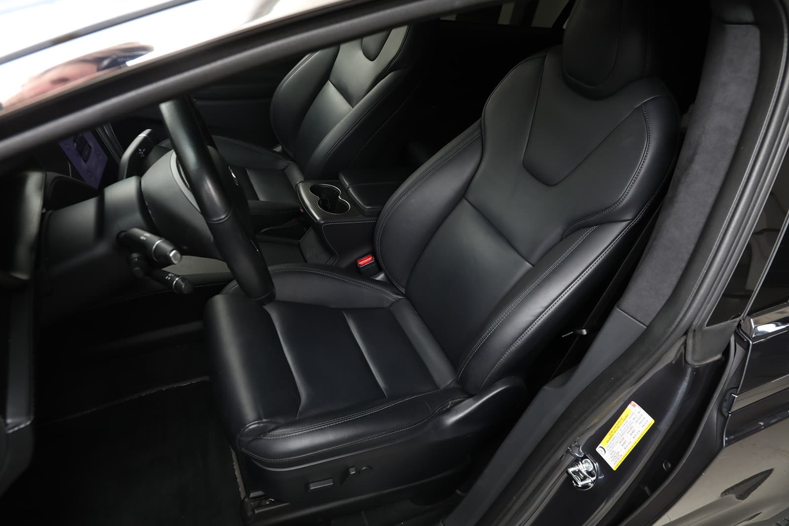 Car Image 9