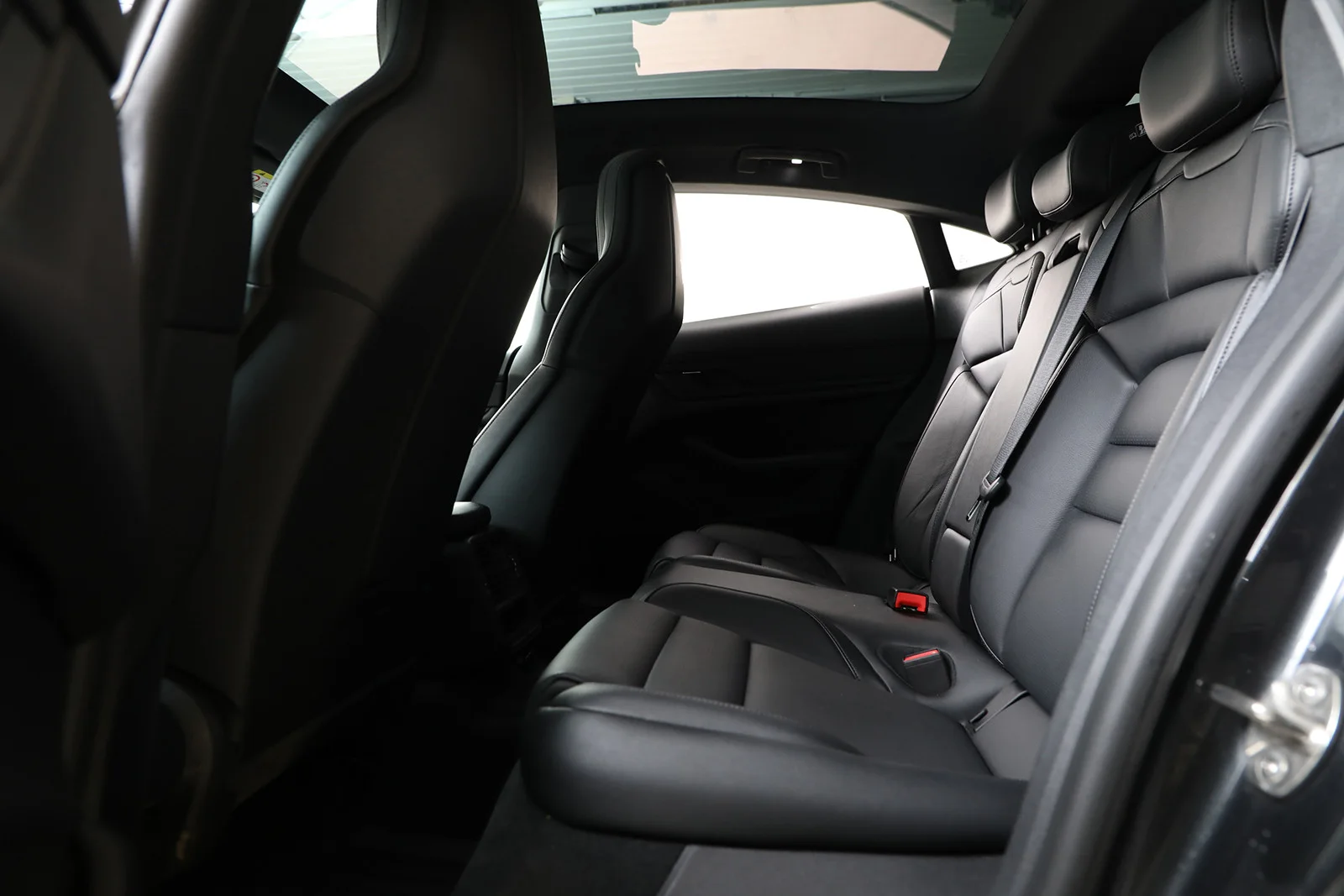 Porsche Taycan RWD 2021 – bilde 9 av 28