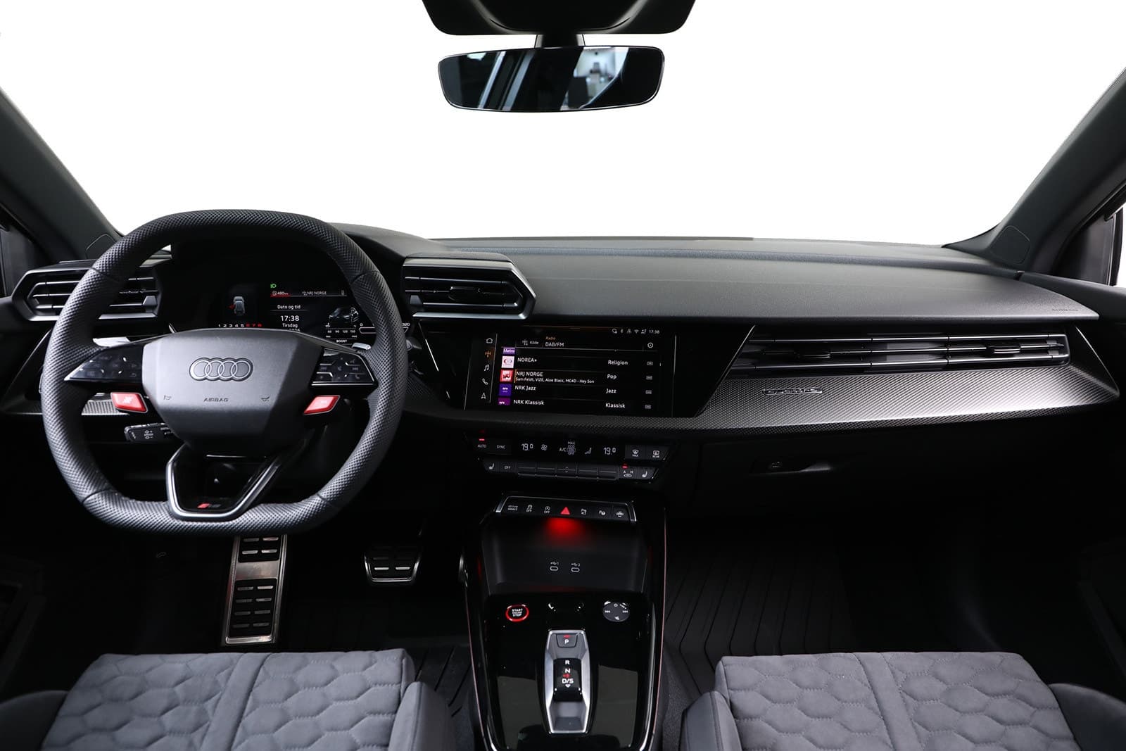 Car Image 6