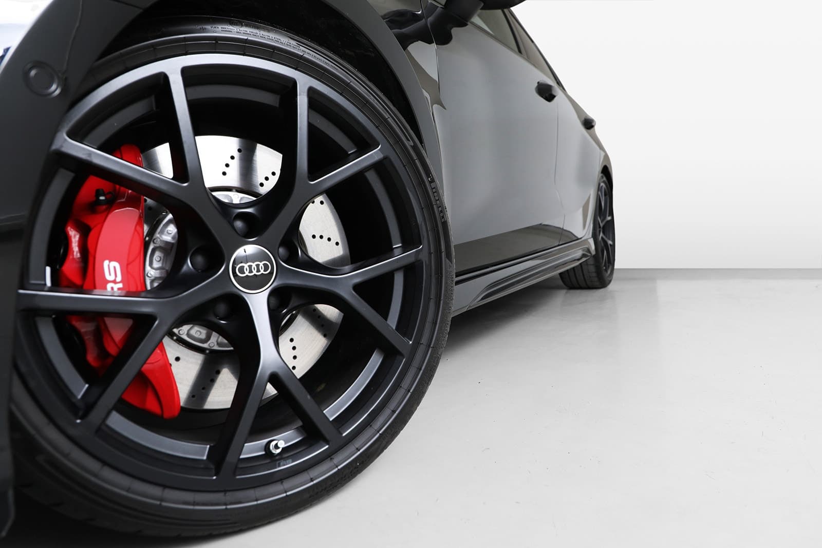 Car Image 13