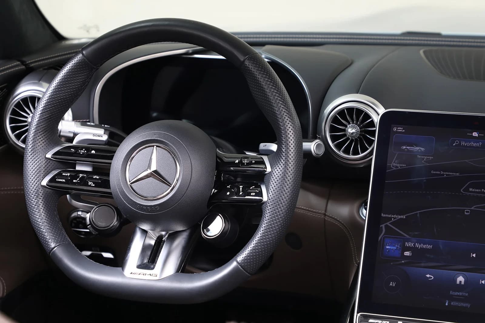 Mercedes-Benz SL43 AMG 2023 – bilde 9 av 42