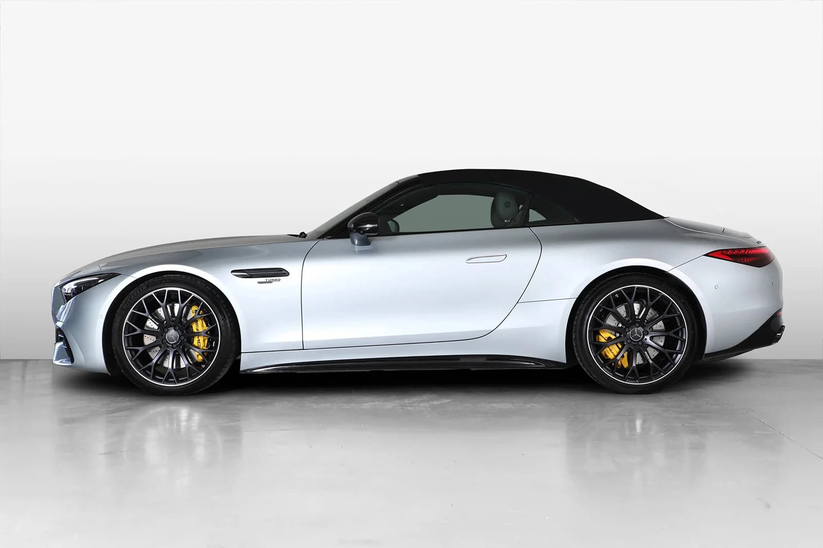 Mercedes-Benz SL43 AMG 2023 – bilde 4 av 42