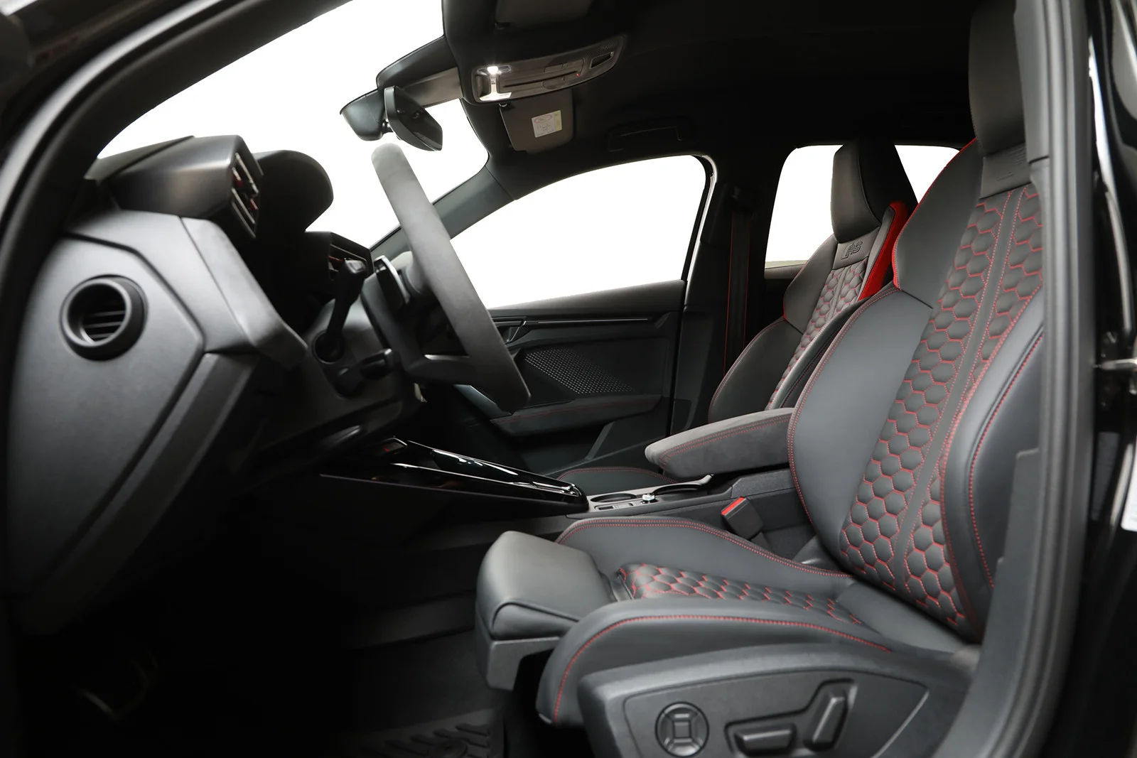Audi RS3 SPORTBACK 2025 – bilde 8 av 39
