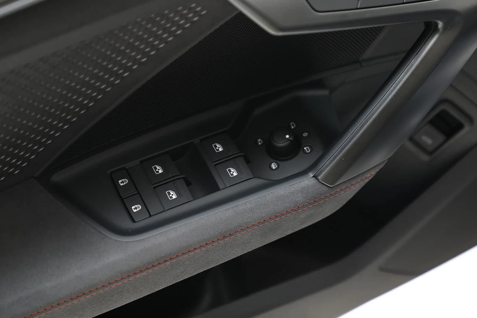 Audi RS3 SPORTBACK 2025 – bilde 34 av 39