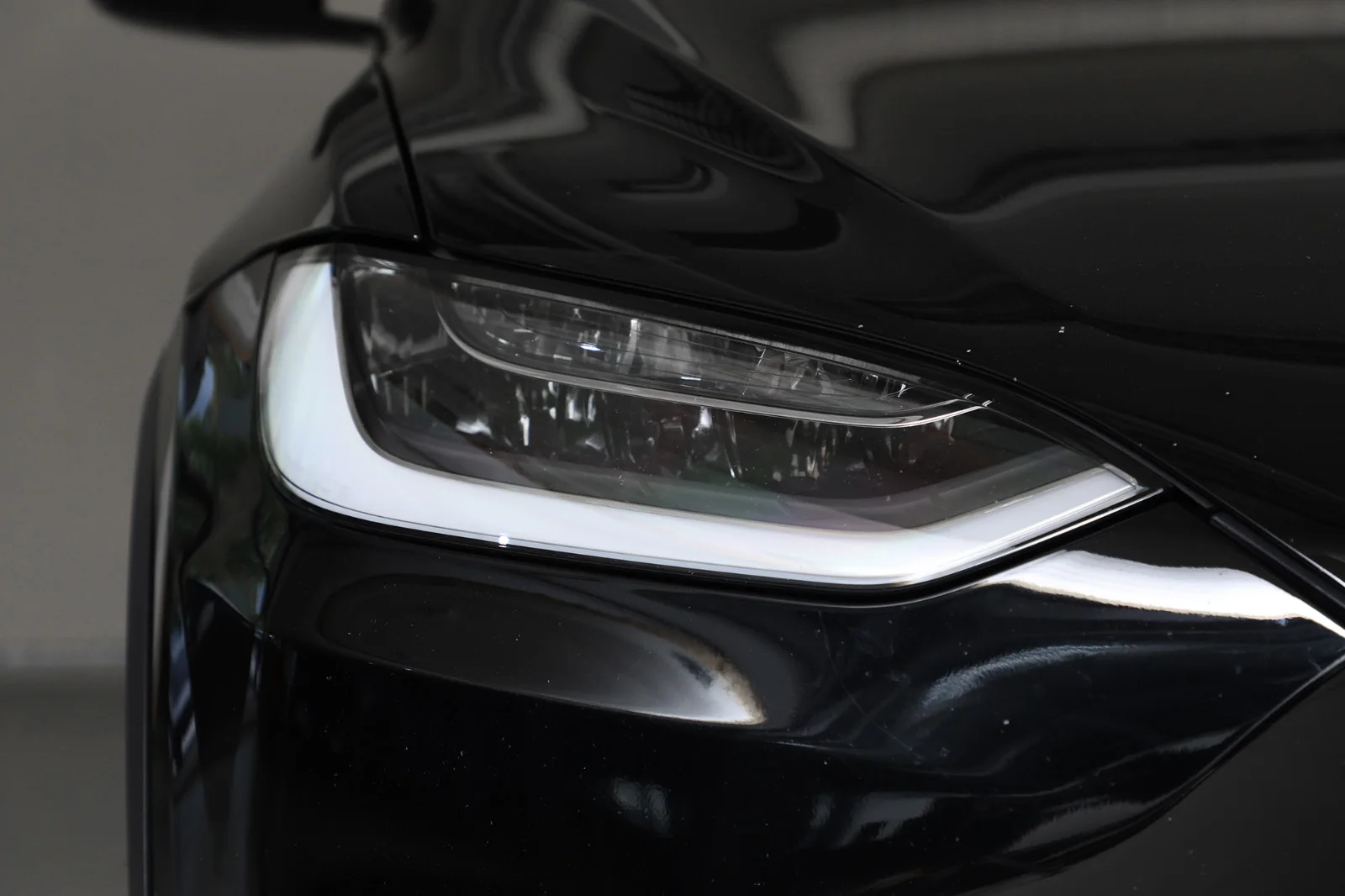 Tesla Model X PLAID 2023 – bilde 15 av 36