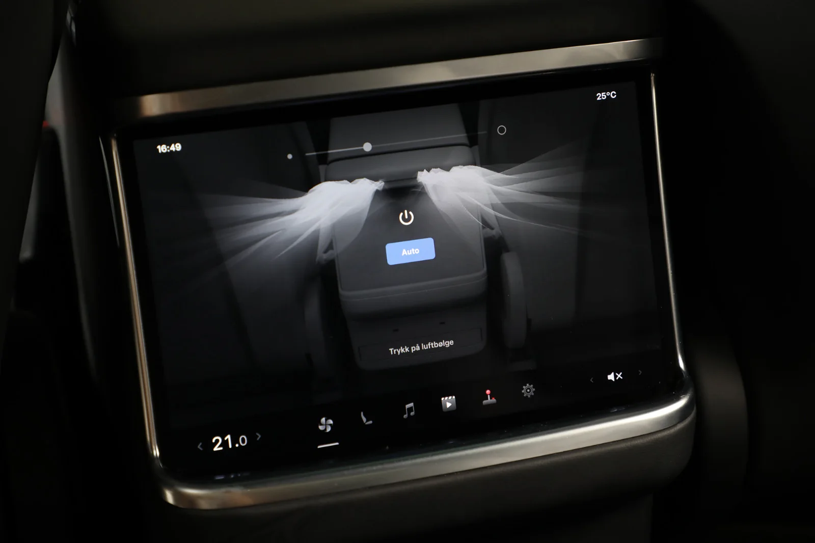 Tesla Model X PLAID 2023 – bilde 26 av 36