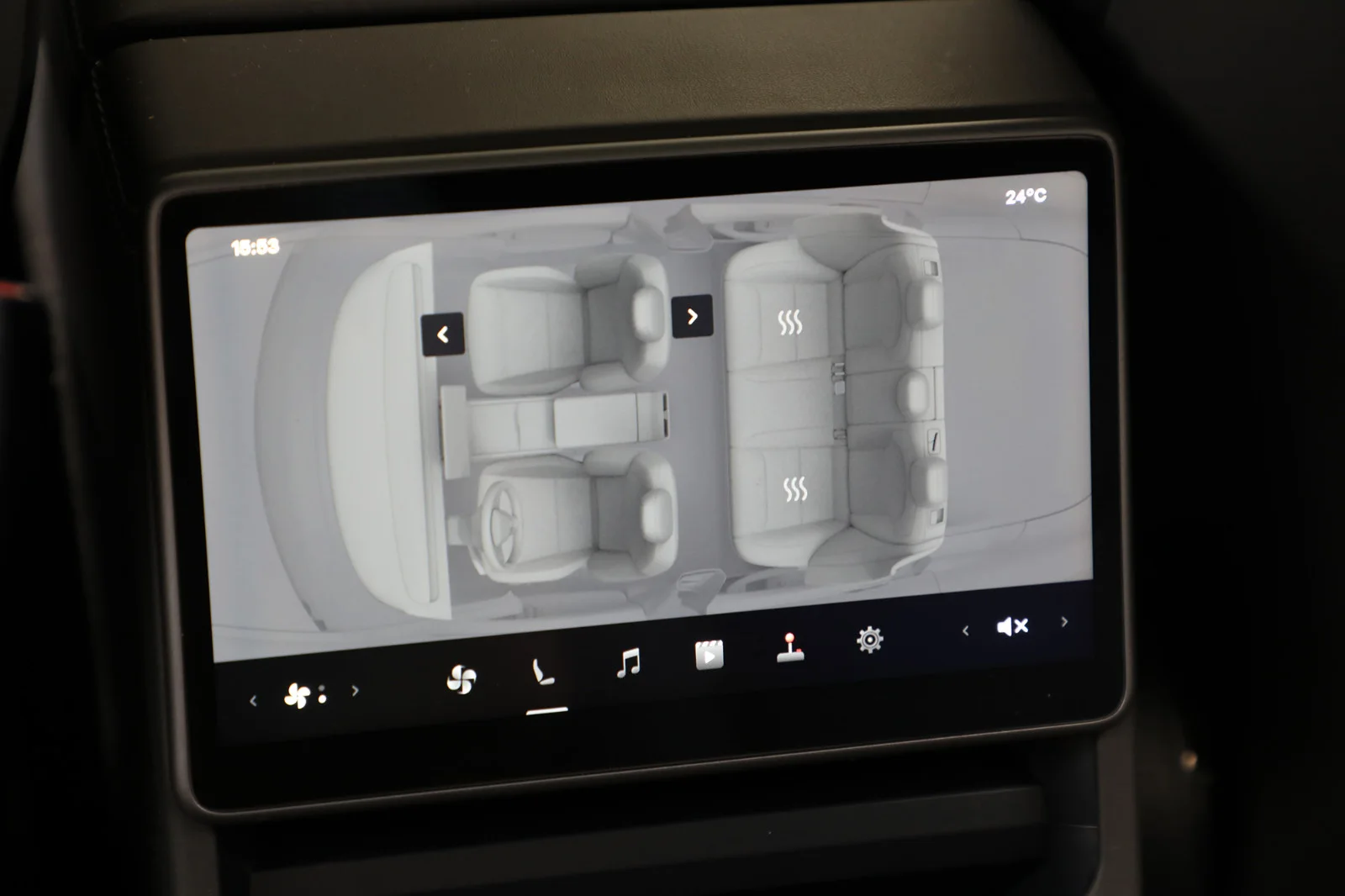 Tesla Model 3 LONG RANGE AWD 2026 – bilde 25 av 34