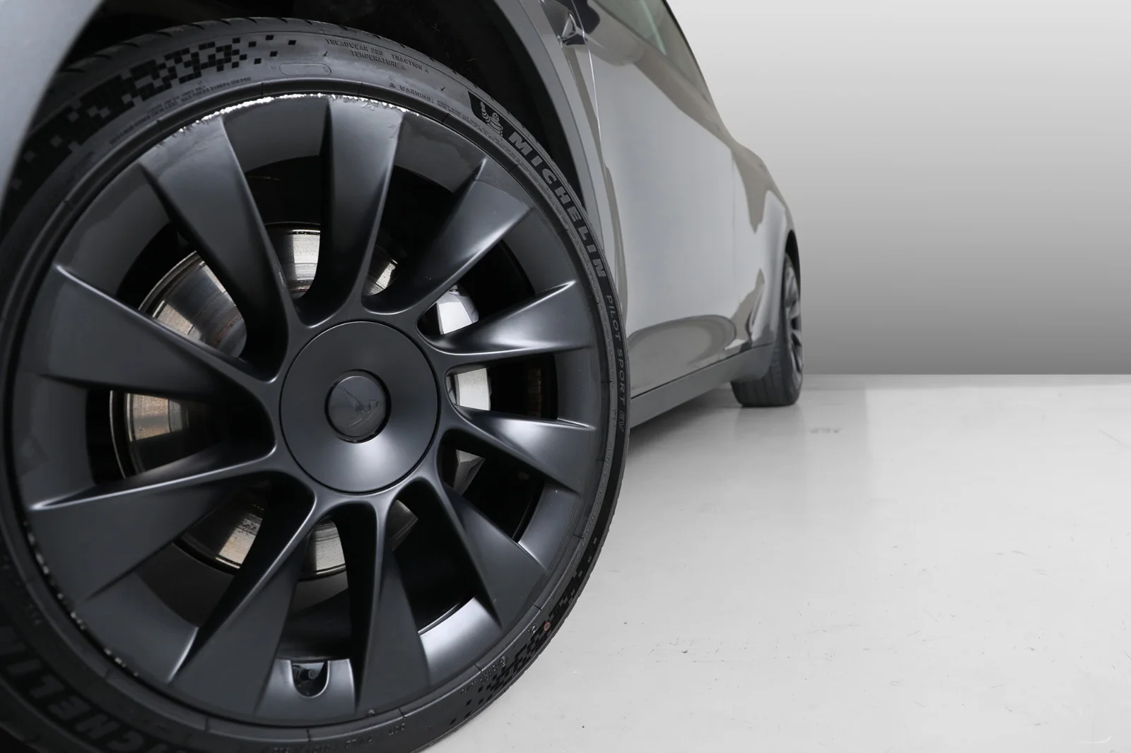 Tesla Model Y LONG RANGE 2021 – bilde 12 av 27