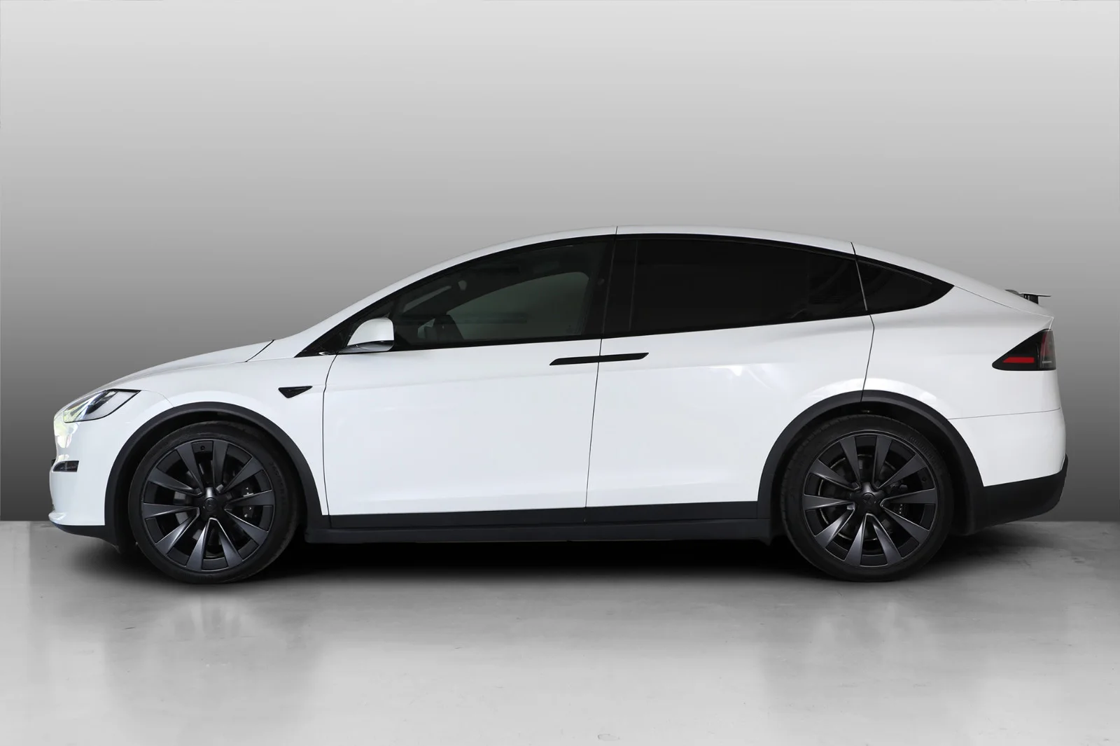Tesla Model X LONG RANGE 2023 – bilde 3 av 35