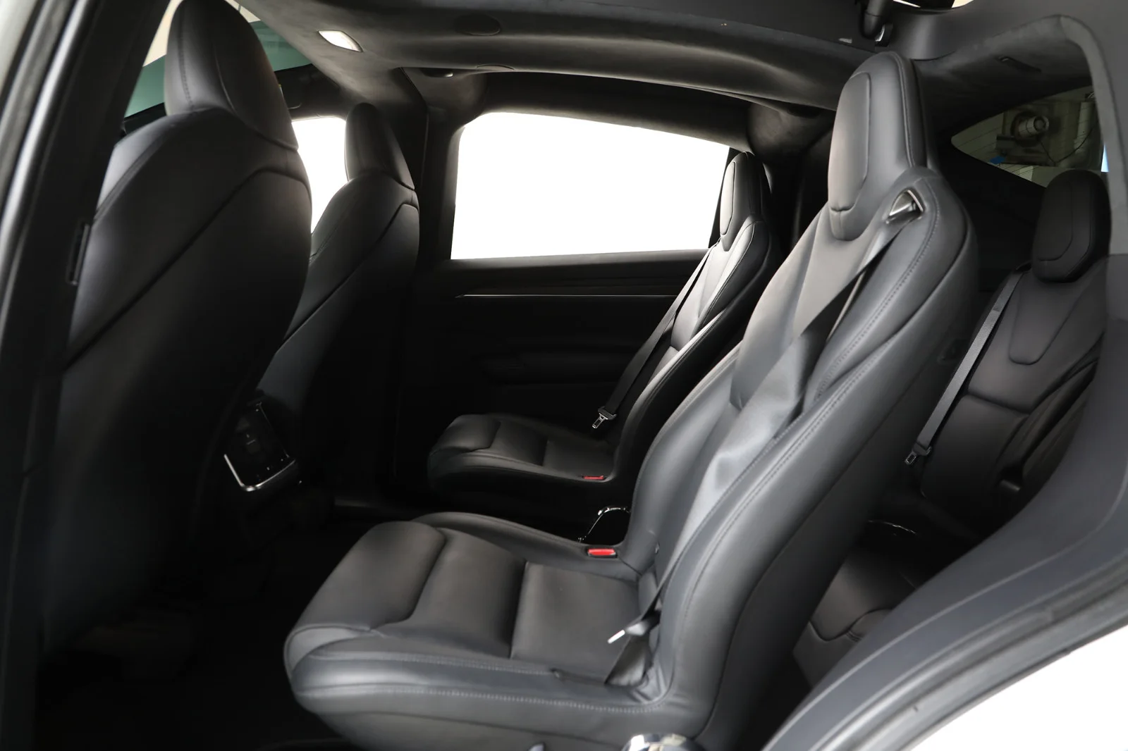 Tesla Model X LONG RANGE 2023 – bilde 10 av 35