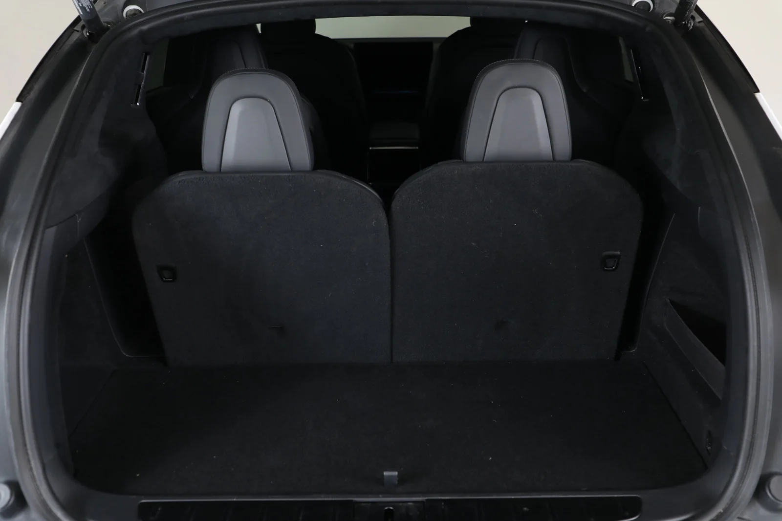 Tesla Model X LONG RANGE 2023 – bilde 32 av 35