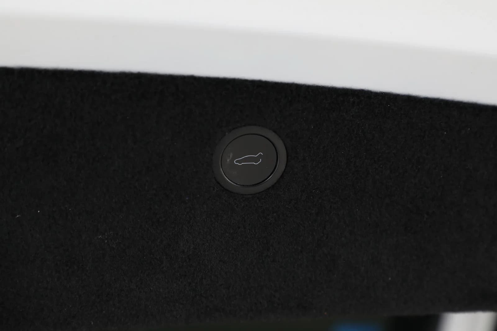 Tesla Model X LONG RANGE 2023 – bilde 33 av 35