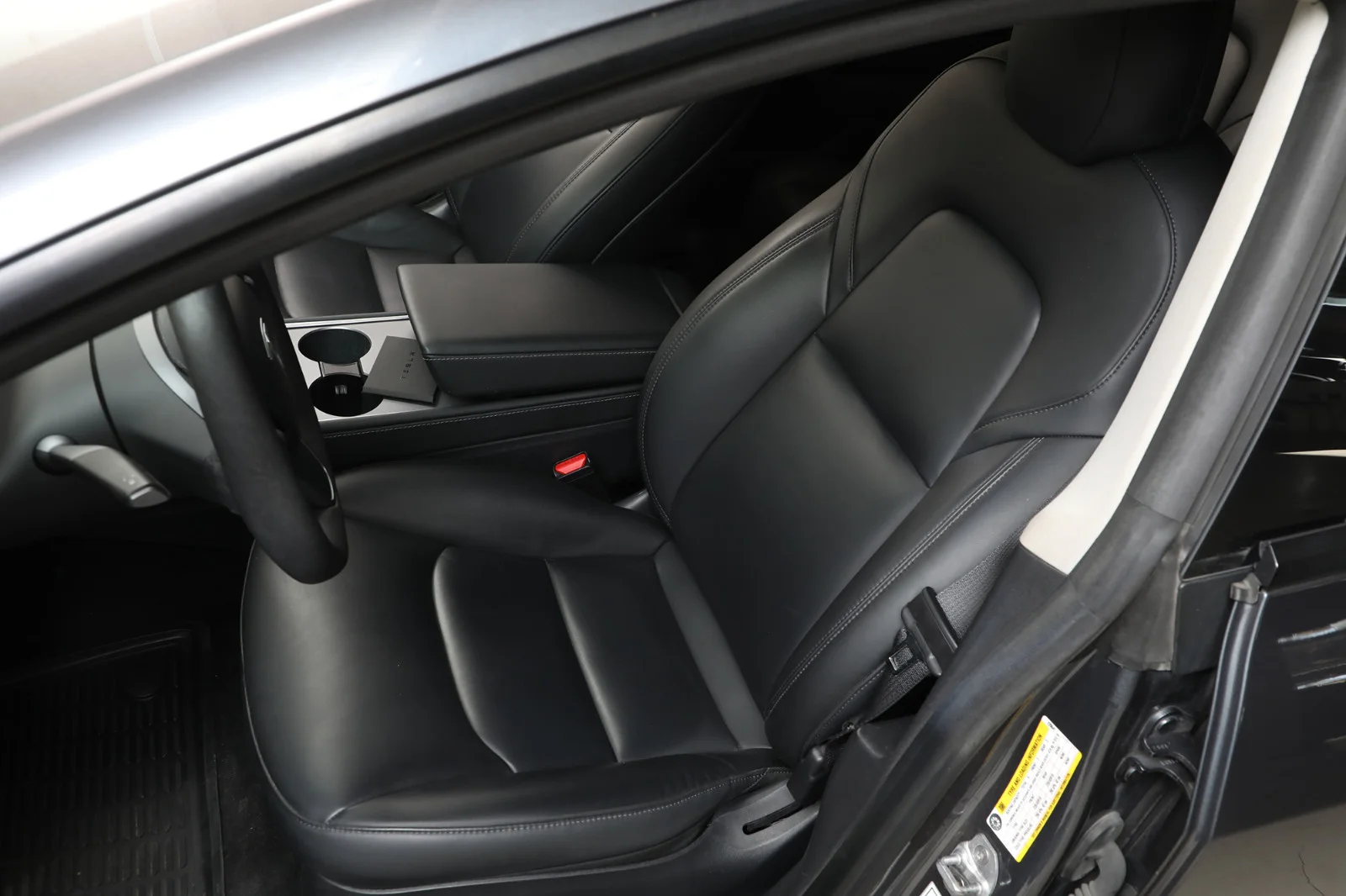 Tesla Model 3 SR+ 2021 – bilde 9 av 28