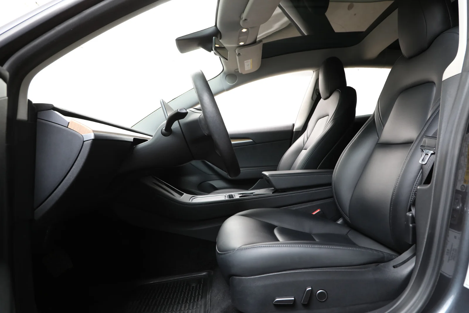 Tesla Model 3 SR+ 2021 – bilde 8 av 28