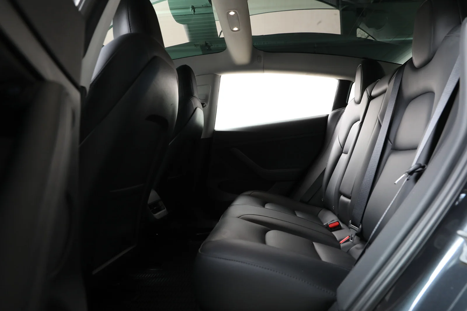 Tesla Model 3 SR+ 2021 – bilde 10 av 28