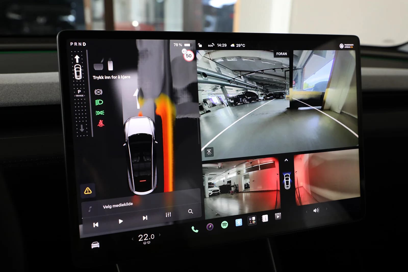 Tesla Model Y LONG RANGE AWD 2025 – bilde 22 av 32