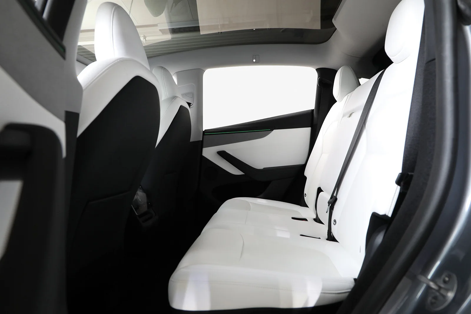 Tesla Model Y LONG RANGE AWD 2025 – bilde 9 av 32