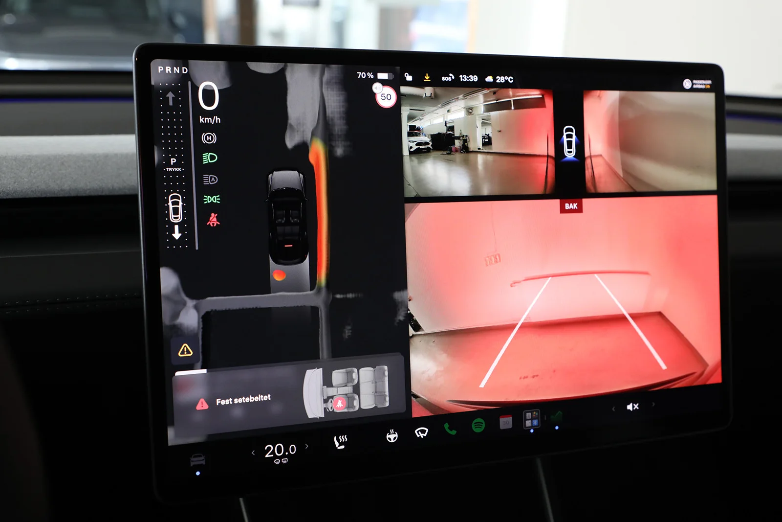 Tesla Model Y LONG RANGE AWD 2025 – bilde 22 av 34