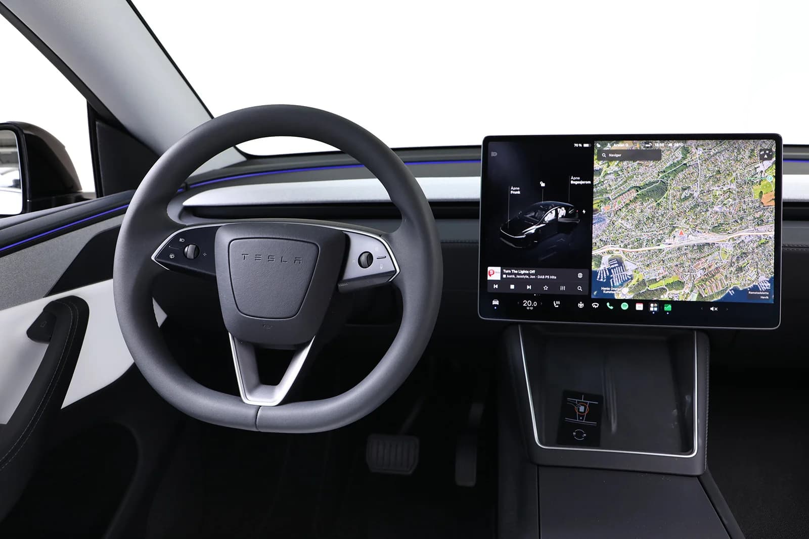 Tesla Model Y LONG RANGE AWD 2025 – bilde 7 av 34
