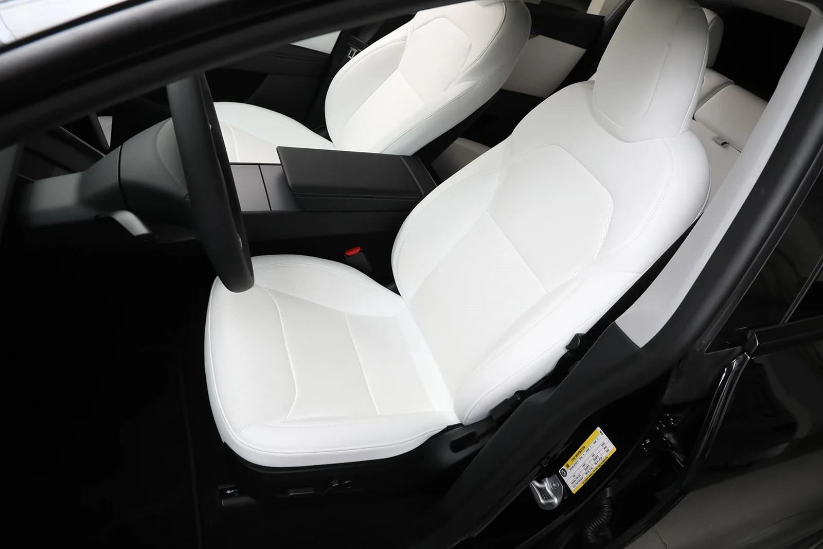 Tesla Model Y LONG RANGE AWD 2025 – bilde 9 av 34