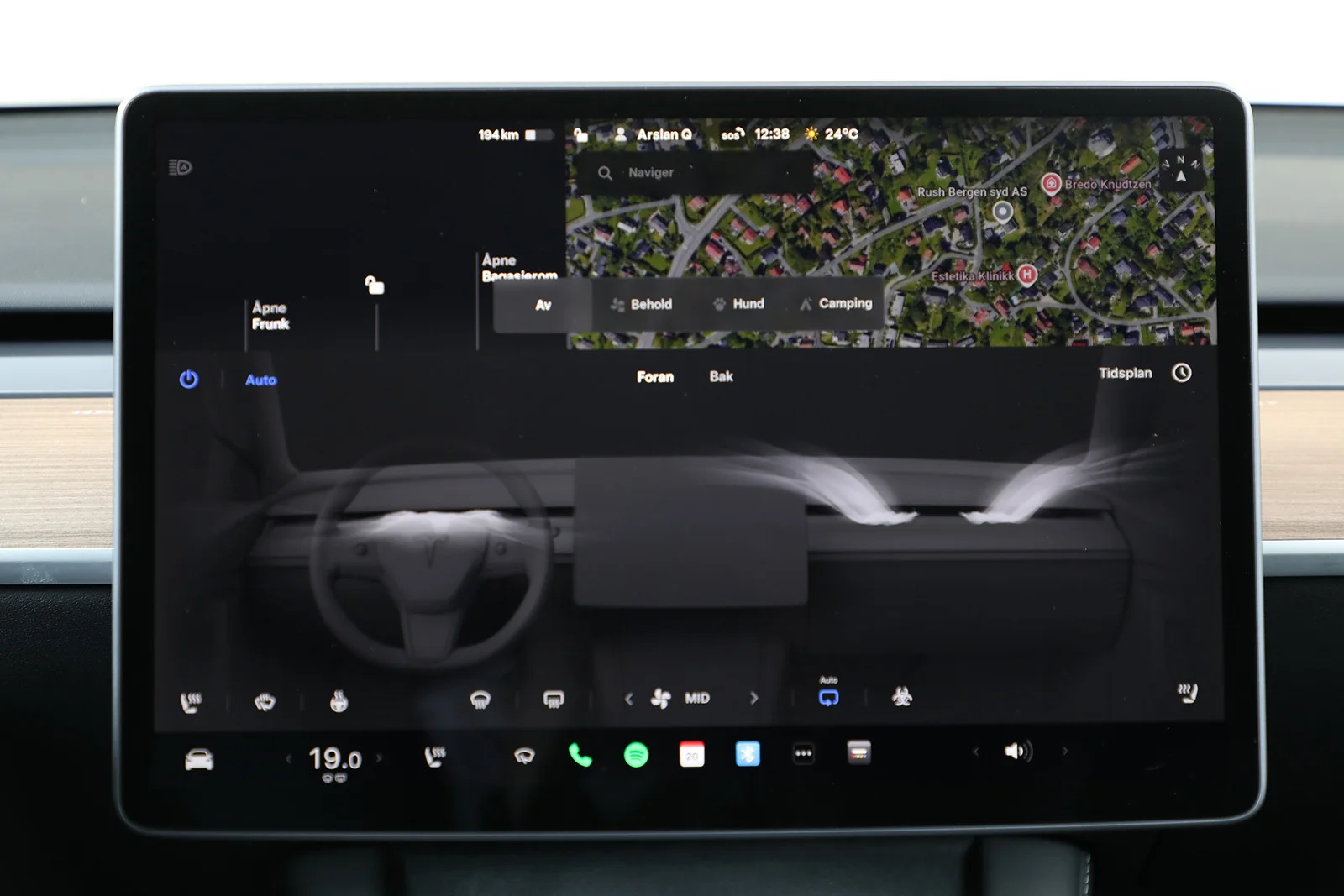 Tesla Model Y LONG RANGE 2023 – bilde 17 av 23