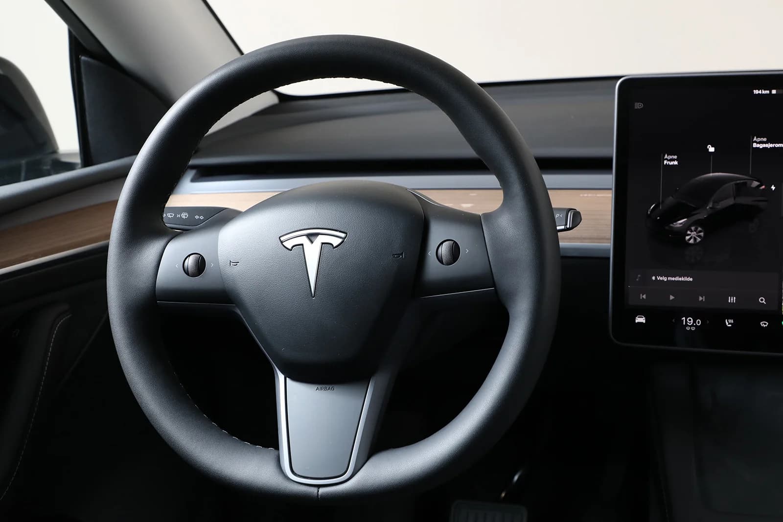 Tesla Model Y LONG RANGE 2023 – bilde 7 av 23