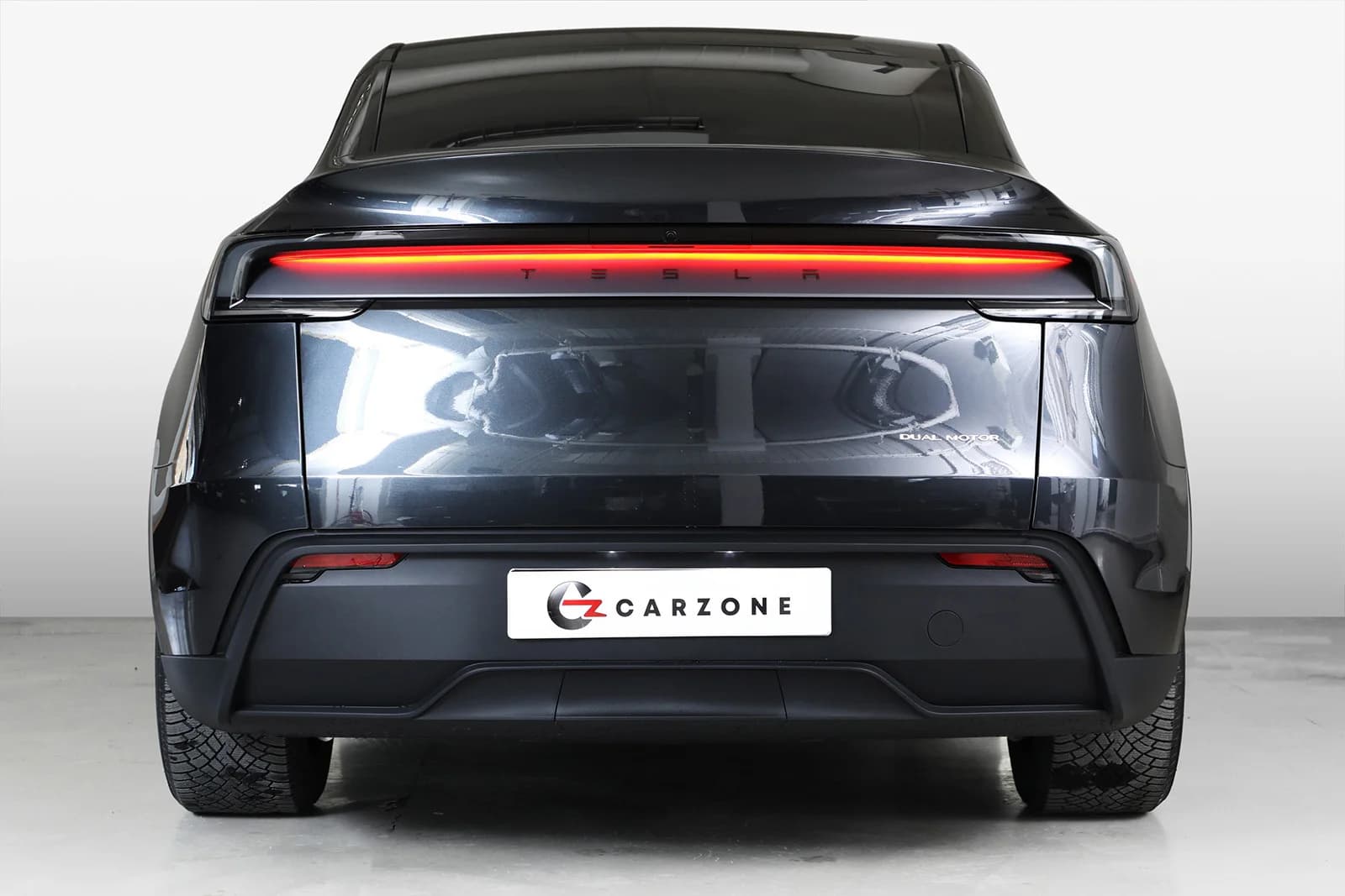Tesla Model Y LONG RANGE AWD 2025 – bilde 5 av 35