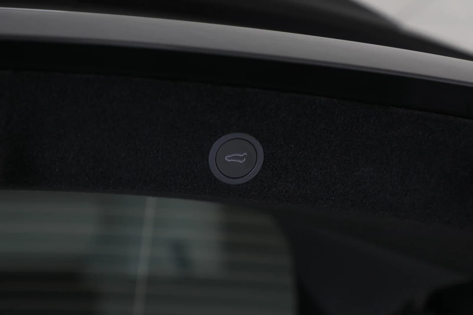 Tesla Model Y LONG RANGE AWD 2025 – bilde 33 av 35