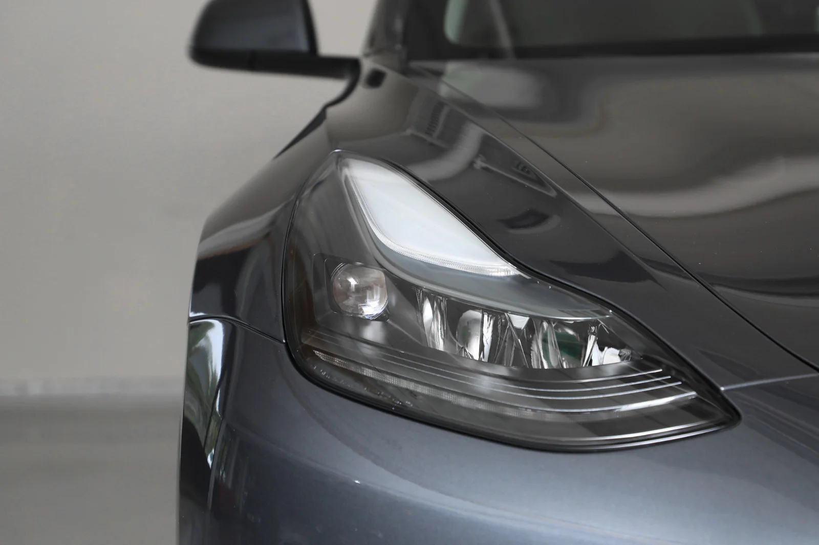 Tesla Model 3 SR+ 2023 – bilde 14 av 26