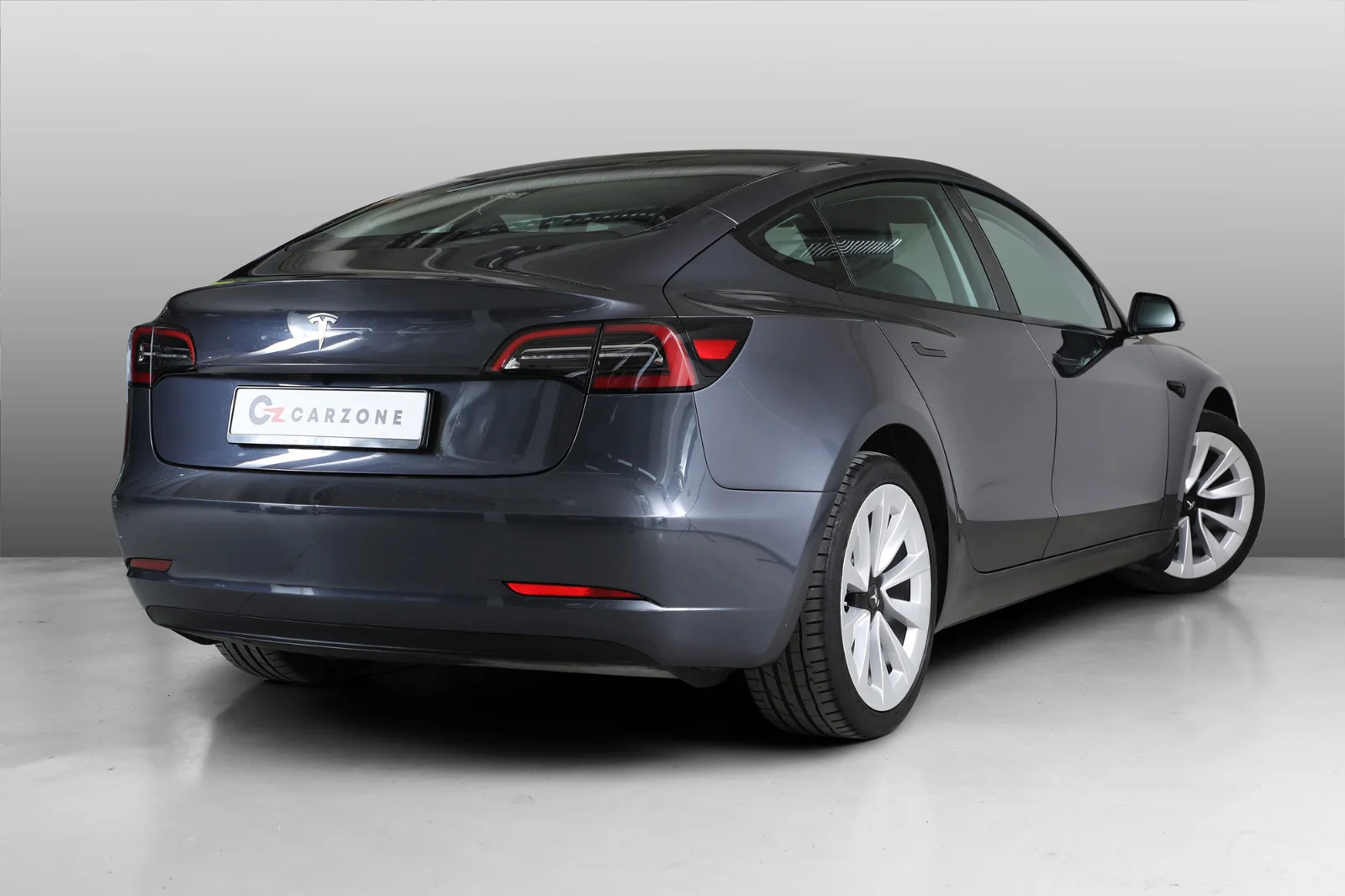 Tesla Model 3 SR+ 2023 – bilde 4 av 26