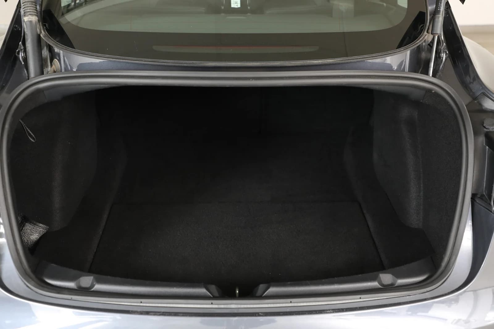 Tesla Model 3 SR+ 2023 – bilde 24 av 26