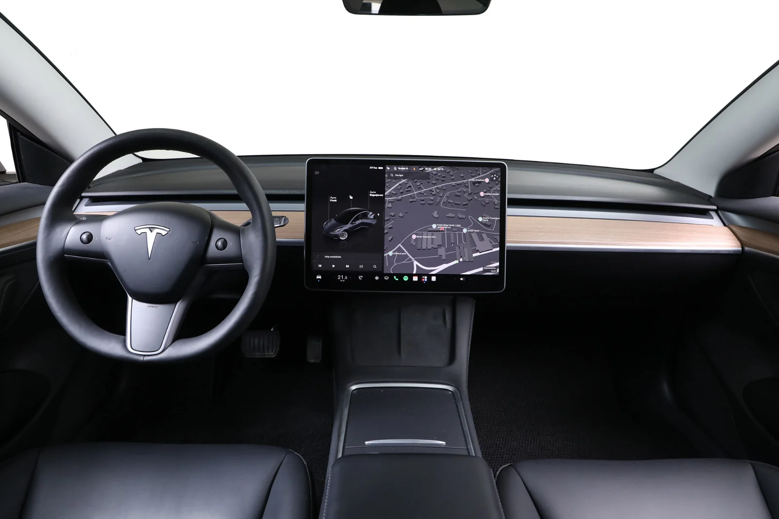 Tesla Model 3 SR+ 2023 – bilde 6 av 26