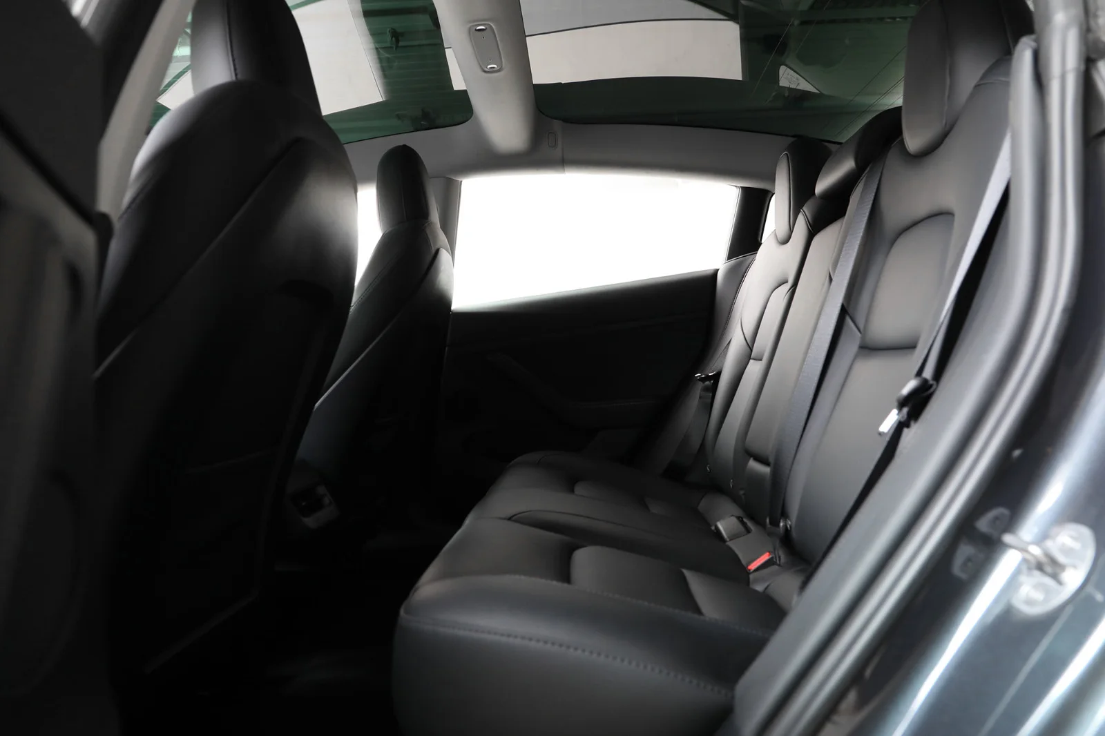 Tesla Model 3 SR+ 2023 – bilde 10 av 26