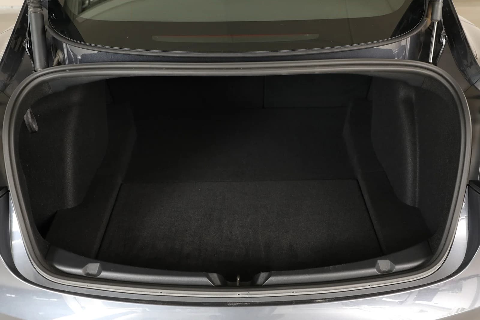 Tesla Model 3 SR+ 2022 – bilde 17 av 19